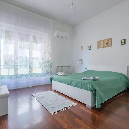 Апартаменты Treviso 4, *